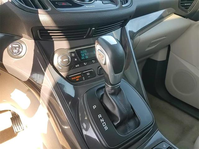 Photo of 2015 Tuxedo Black Ford Escape