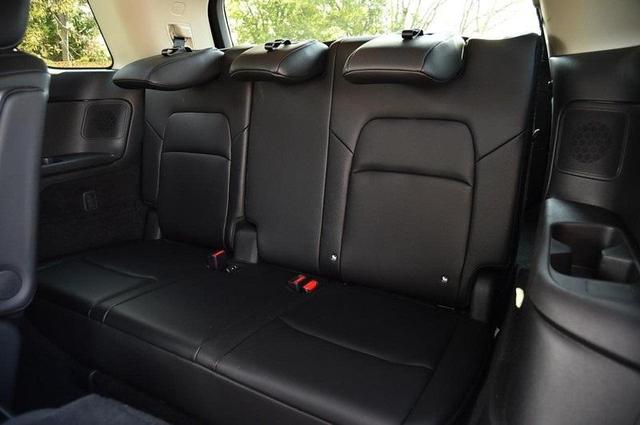 Photo of 2024 Super Black Nissan Pathfinder