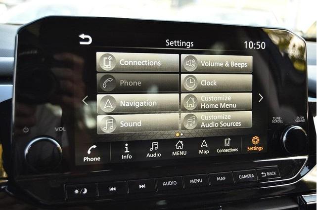 Photo of 2024 Super Black Nissan Pathfinder