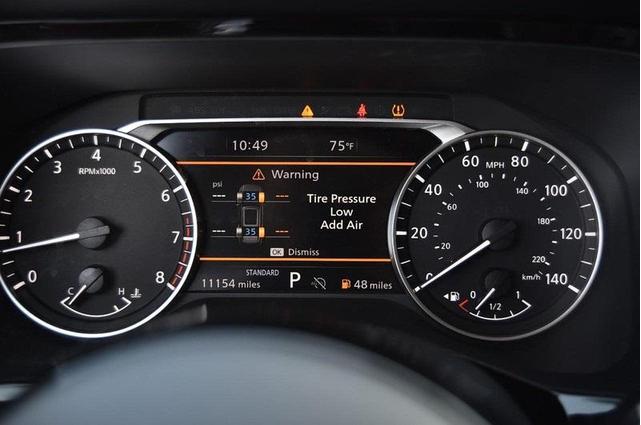 Photo of 2024 Super Black Nissan Pathfinder