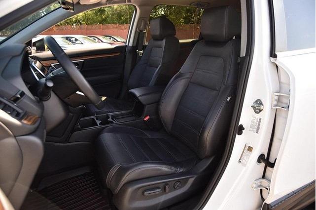 Photo of 2020 Platinum White Pearl Honda CR-V