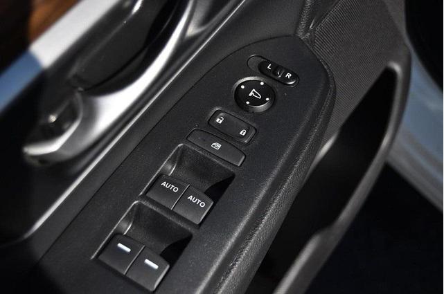 Photo of 2020 Platinum White Pearl Honda CR-V