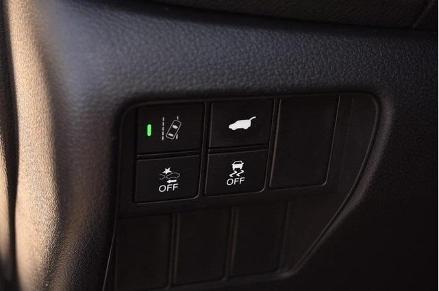 Photo of 2020 Platinum White Pearl Honda CR-V