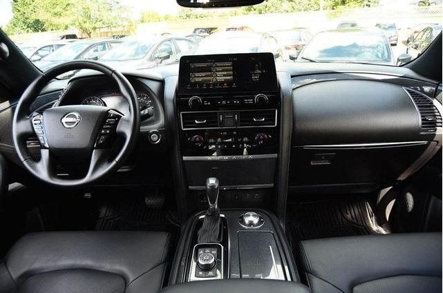 Photo of 2024 Super Black Nissan Armada