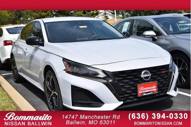 Photo of 2023 Gray Sky Pearl Nissan Altima