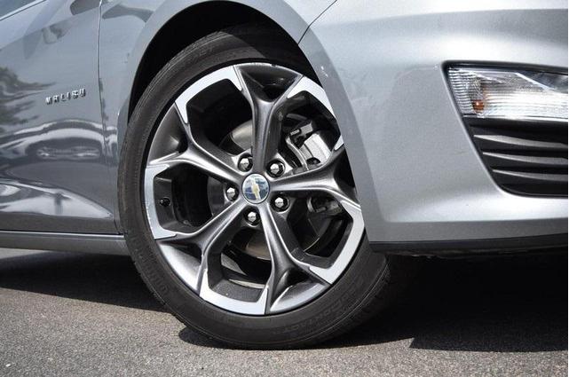 Photo of 2024 Sterling Gray Metallic Chevrolet Malibu