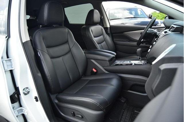 Photo of 2024 Pearl White Nissan Murano