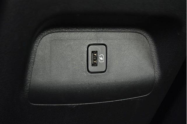 Photo of 2024 Aspen White Tricoat Nissan Sentra
