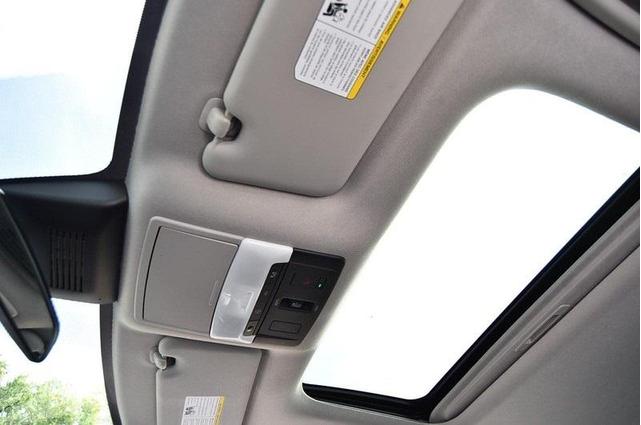 Photo of 2024 Aspen White Tricoat Nissan Sentra