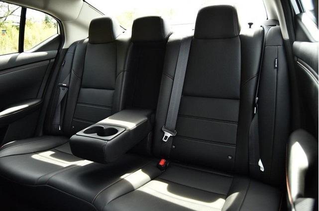 Photo of 2024 Aspen White Tricoat Nissan Sentra