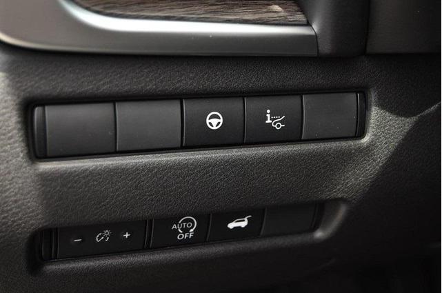 Photo of 2025 Boulder Gray Metallic Nissan Rogue