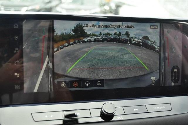 Photo of 2025 Boulder Gray Metallic Nissan Rogue
