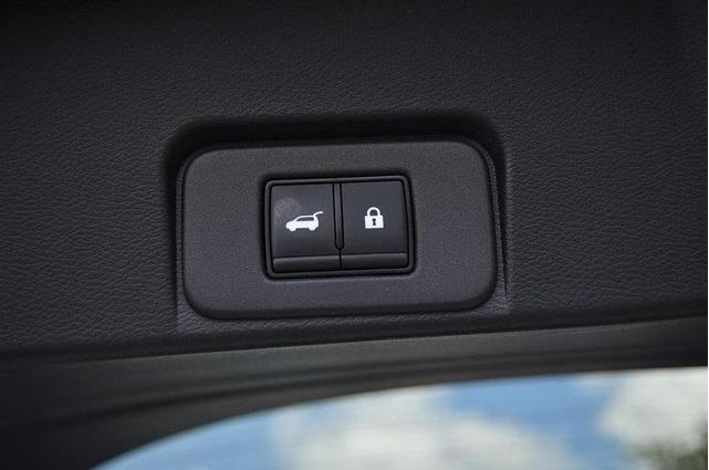 Photo of 2024 Everest White P Nissan Rogue