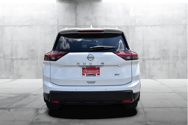 Photo of 2024 Everest White P Nissan Rogue