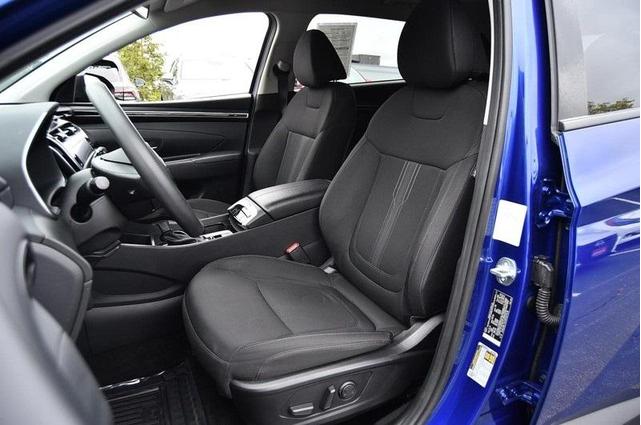 Photo of 2024 Intense Blue Hyundai TUCSON