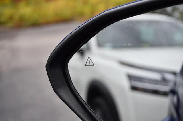 Photo of 2024 Intense Blue Hyundai TUCSON