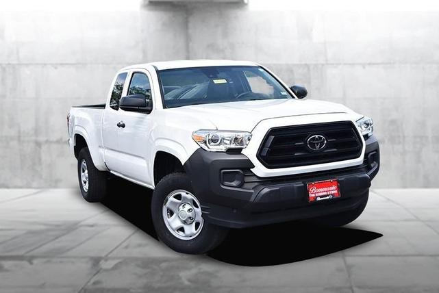 Photo of 2022 White Toyota Tacoma