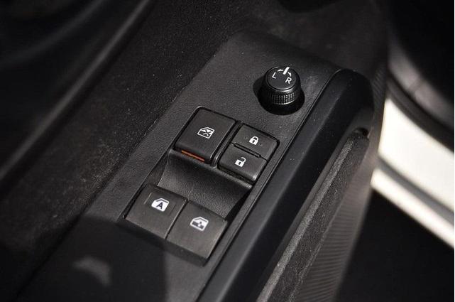 Photo of 2022 White Toyota Tacoma