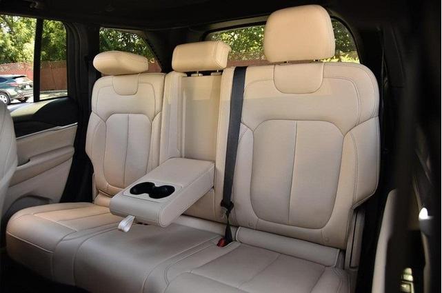 Photo of 2024 Bright White Clearcoat Jeep Grand Cherokee