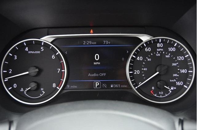 Photo of 2025 Black Nissan Sentra