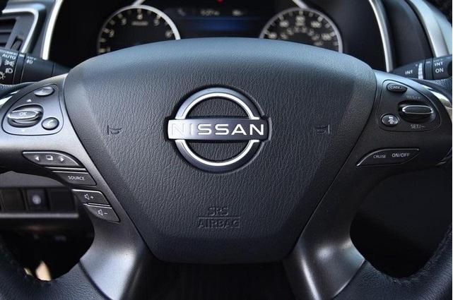 Photo of 2024 Pearl White Nissan Murano