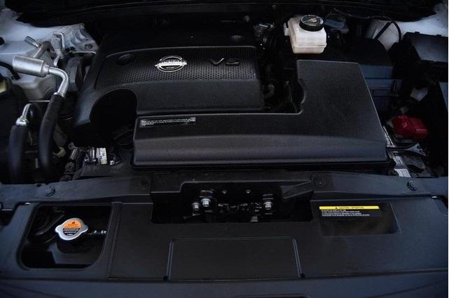 Photo of 2024 Pearl White Nissan Murano