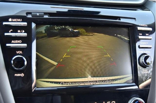 Photo of 2024 Pearl White Nissan Murano