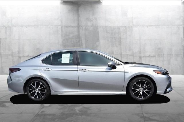 Photo of 2024 Silver Toyota Camry
