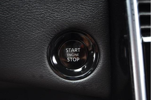 Photo of 2025 Aspen White Nissan Armada
