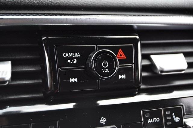 Photo of 2025 Aspen White Nissan Armada