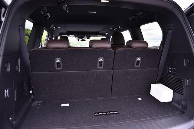Photo of 2025 Aspen White Nissan Armada