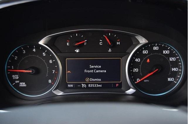 Photo of 2021 Summit White Chevrolet Traverse