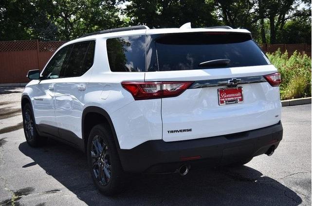 Photo of 2021 Summit White Chevrolet Traverse
