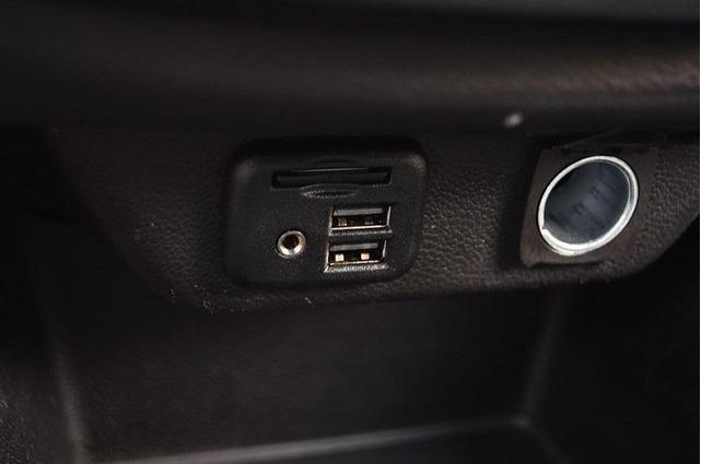 Photo of 2021 Summit White Chevrolet Traverse