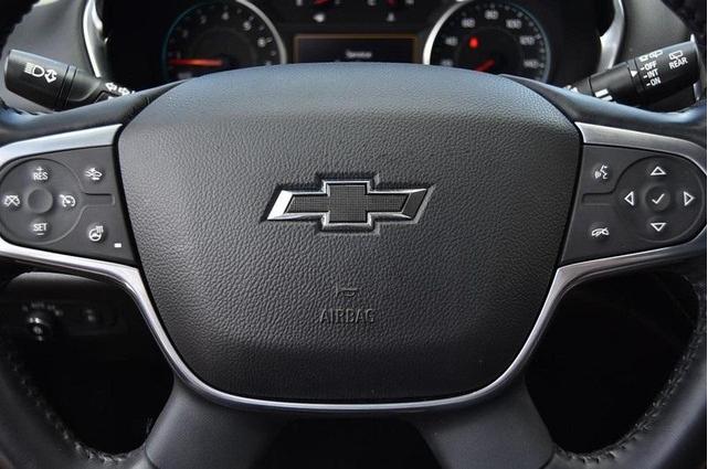 Photo of 2021 Summit White Chevrolet Traverse