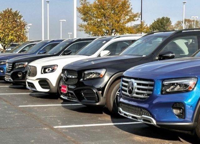 Photo of 2025 Black Mercedes-Benz GLB 250