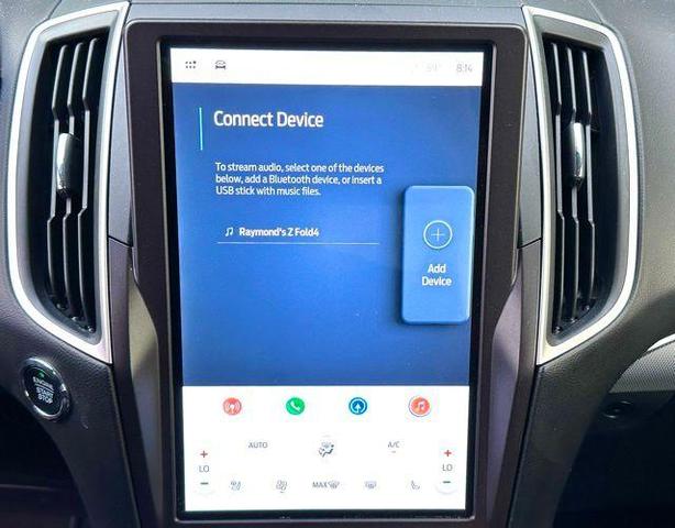 Photo of 2021 Iconic Silver Metallic Ford Edge