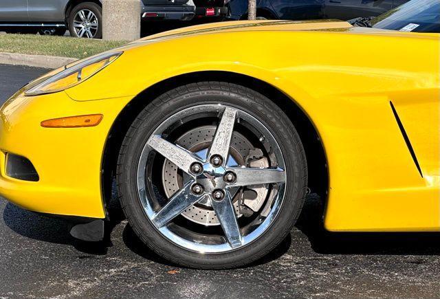 Photo of 2008 Velocity Yellow Tinted Clearcoat Chevrolet Corvette