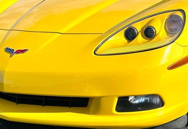 Photo of 2008 Velocity Yellow Tinted Clearcoat Chevrolet Corvette