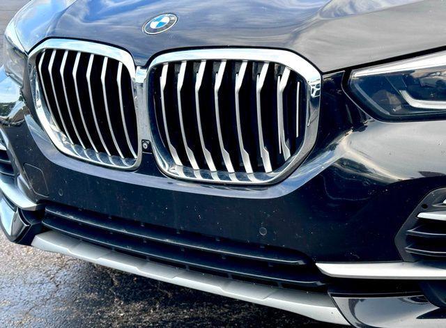 Photo of 2021 Black Sapphire Metallic BMW X5