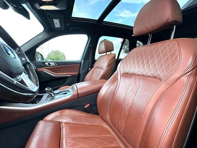 Photo of 2021 Black Sapphire Metallic BMW X5