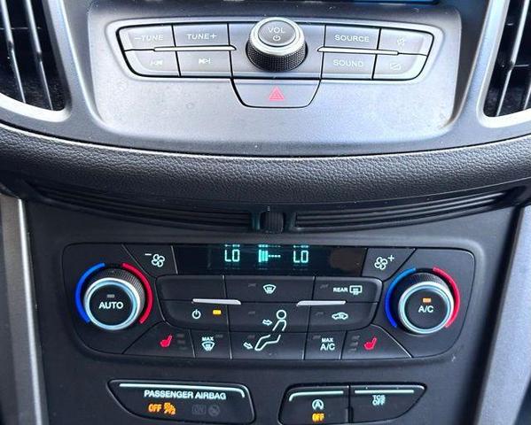 Photo of 2019 Agate Black Metallic Ford Escape