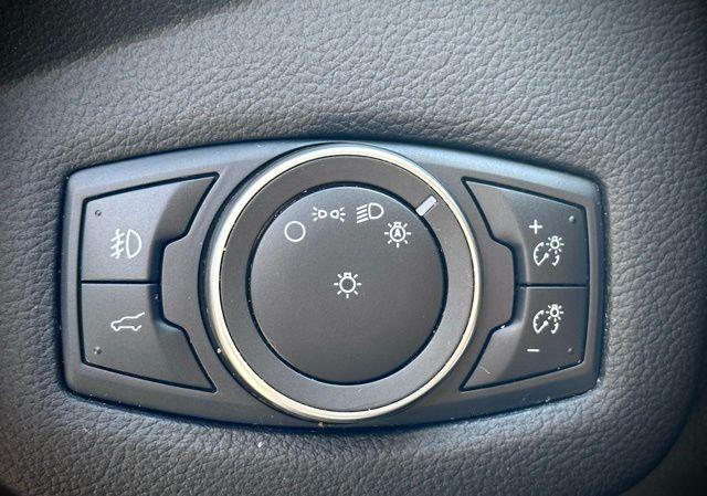 Photo of 2019 Agate Black Metallic Ford Escape