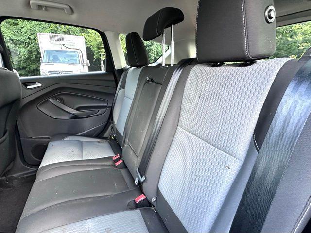 Photo of 2019 Agate Black Metallic Ford Escape