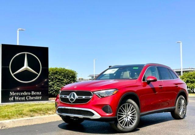Photo of 2024 Cirrus Silver Metallic Mercedes-Benz GLC 300