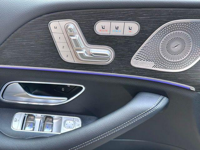 Photo of 2025 Black Mercedes-Benz GLE 450