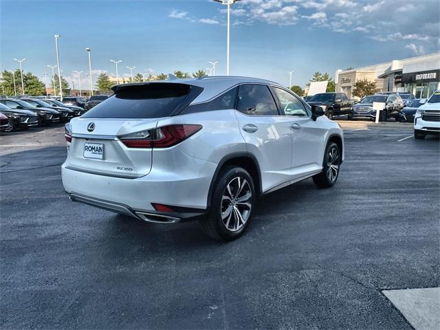 Photo of 2022 White Lexus RX 350