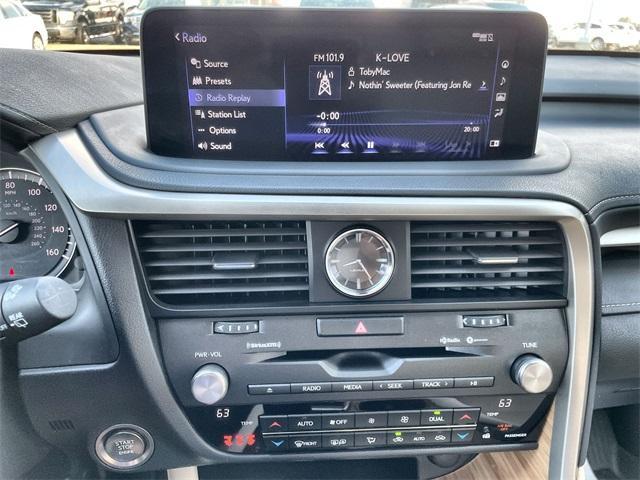 Photo of 2022 White Lexus RX 350