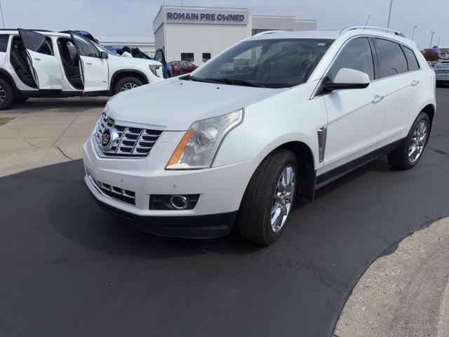 Photo of 2014 Platinum Ice Tri-Coat Cadillac SRX