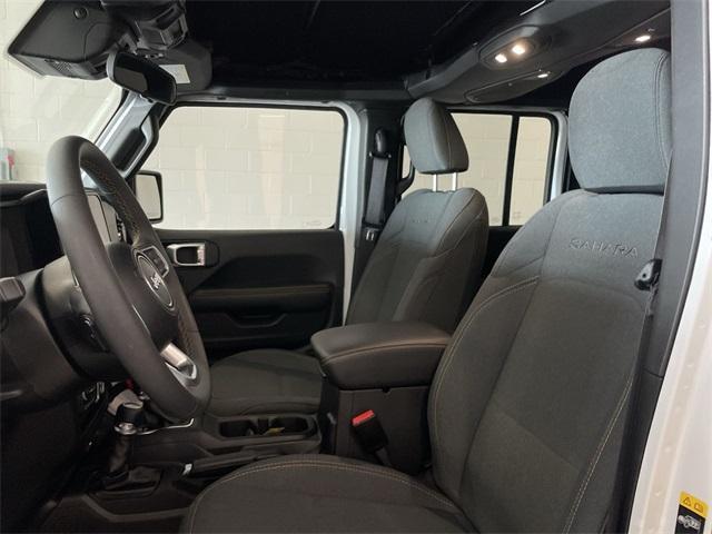 Photo of 2024 Bright White Clearcoat Jeep Wrangler